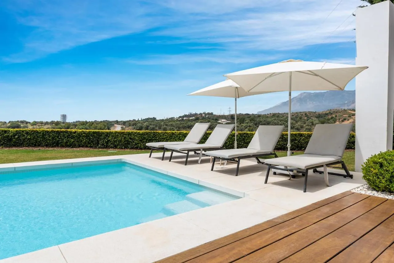 Villa Mariposa マルベーリャ